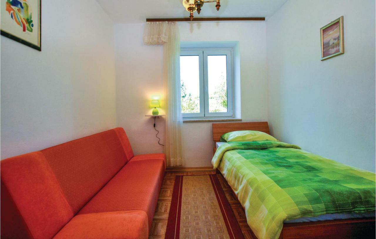 2 Bedroom Awesome Apartment In Portoroz Ngoại thất bức ảnh
